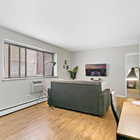 Stunning 1Br Apartment At Center Of Lakeview - Oakdale 211 Чикаго Екстериор снимка