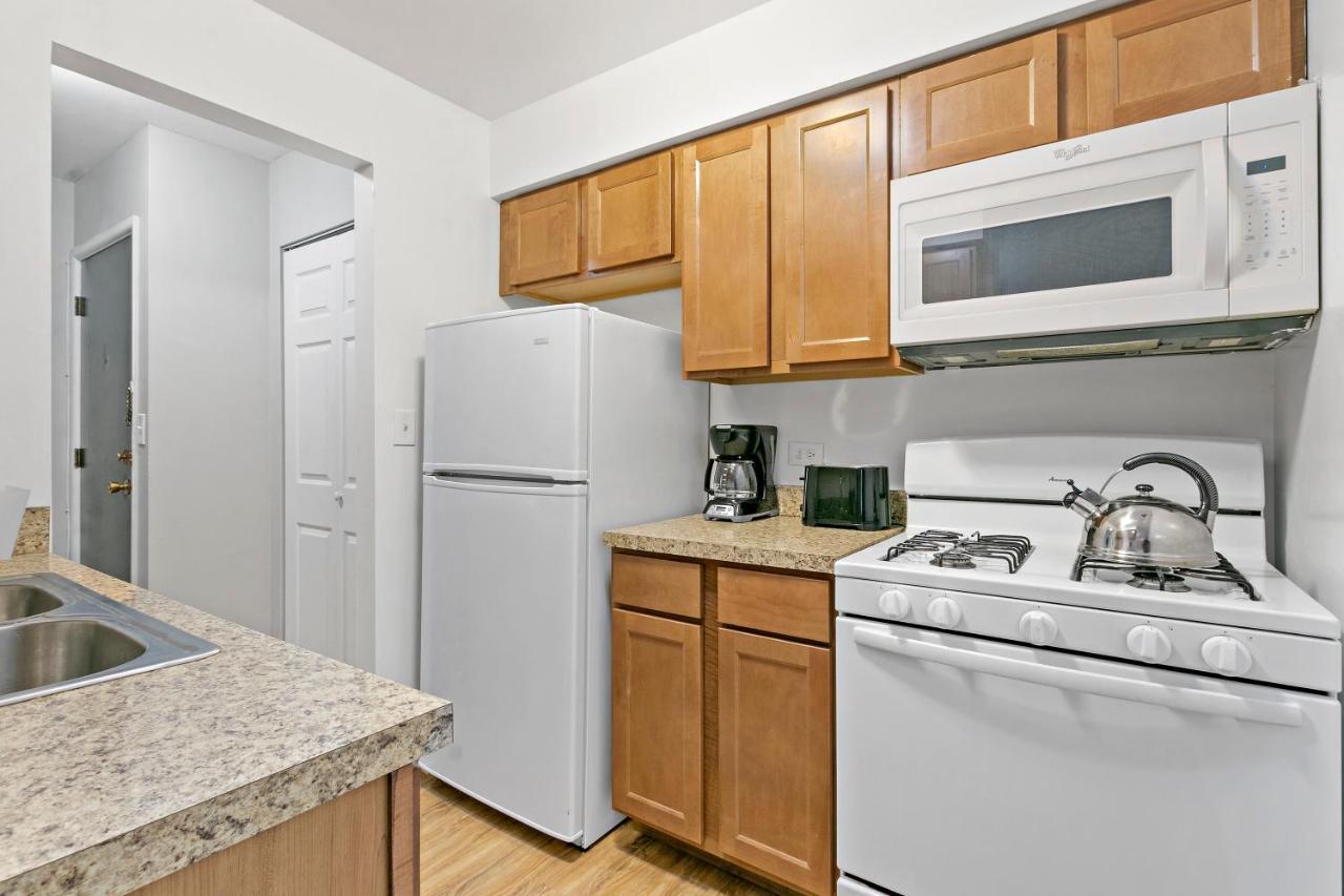 Stunning 1Br Apartment At Center Of Lakeview - Oakdale 211 Чикаго Екстериор снимка